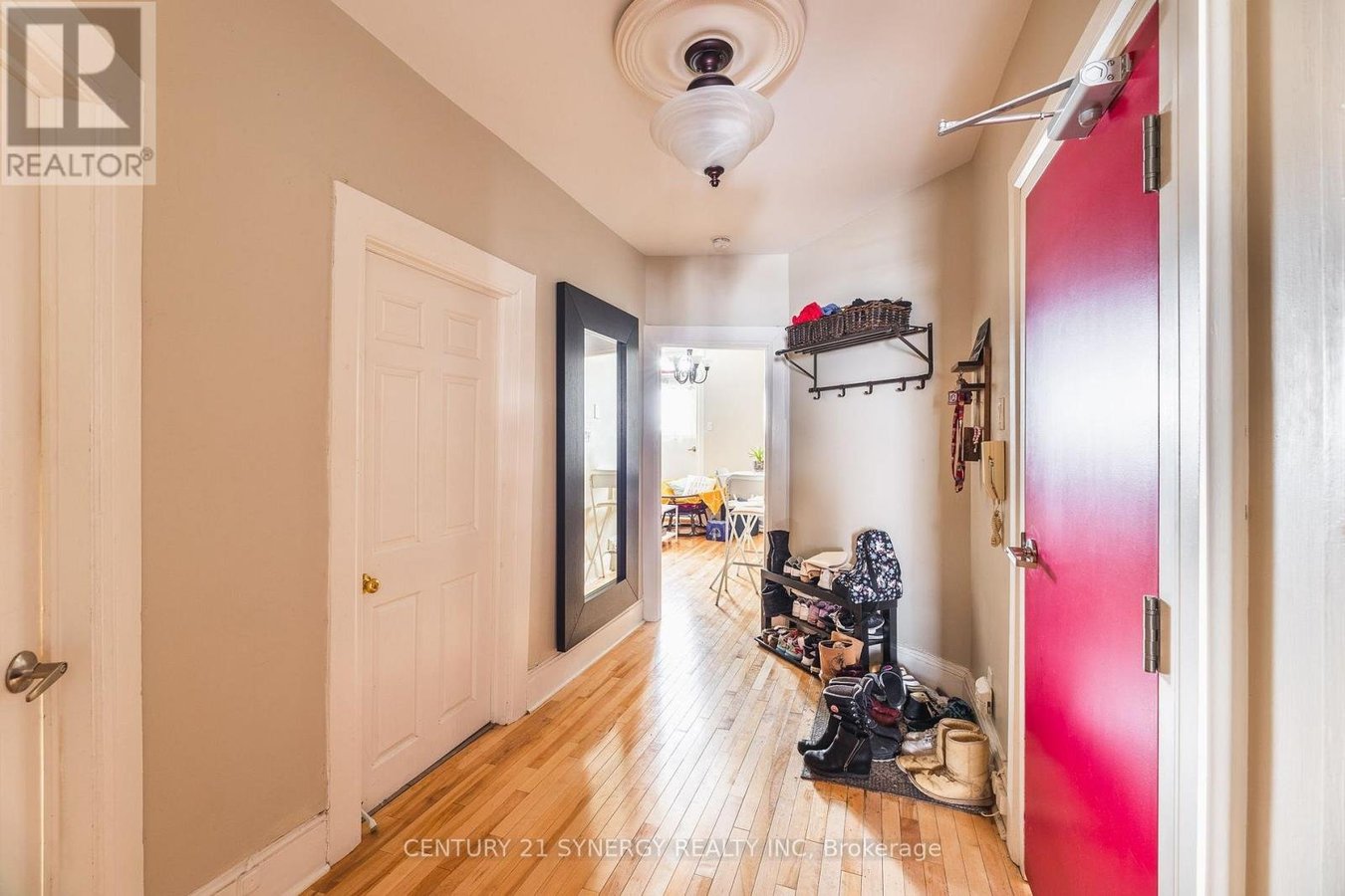 2 - 229 CHARLOTTE STREET - Photo 4