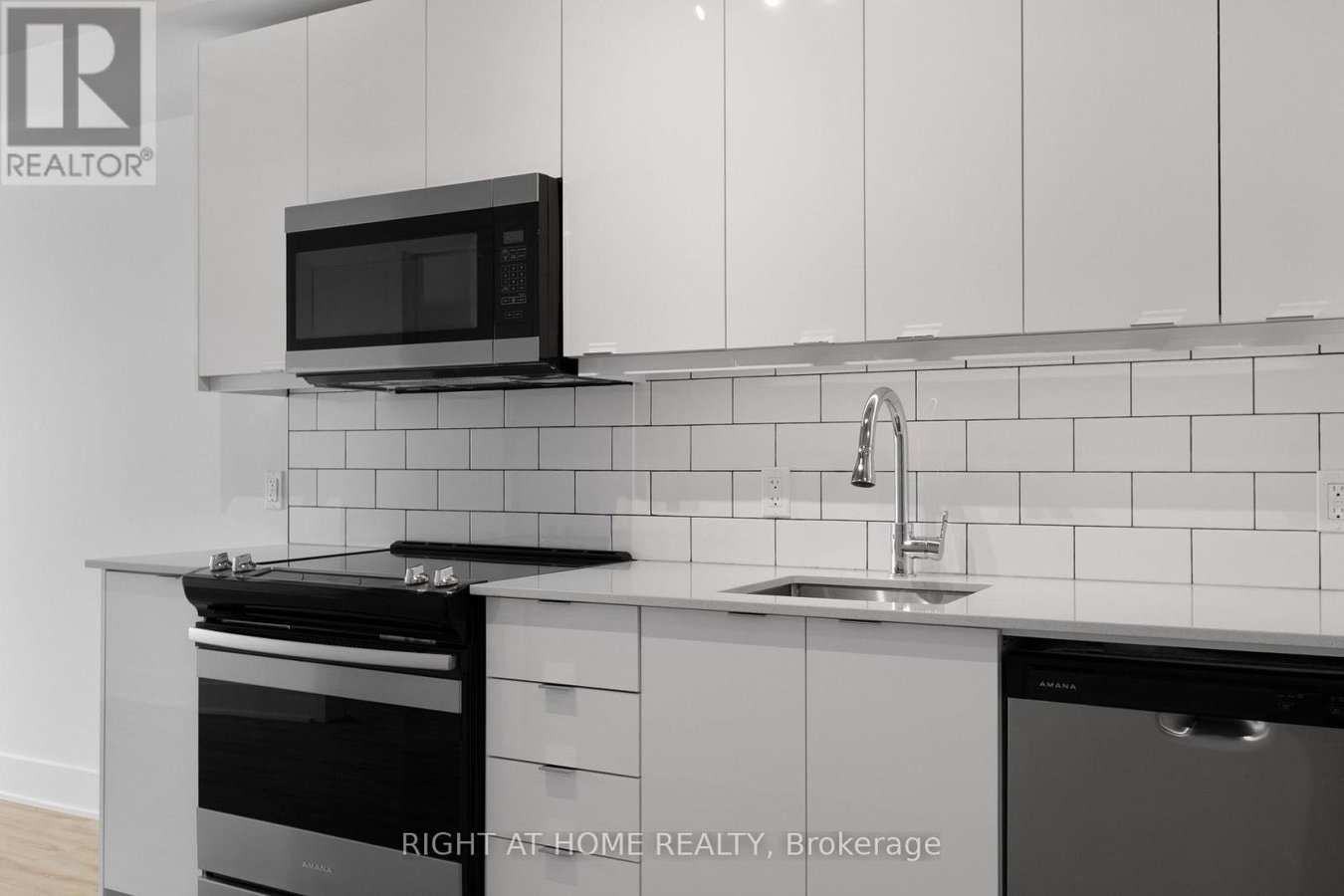 311 - 377 WINONA AVENUE - Photo 2