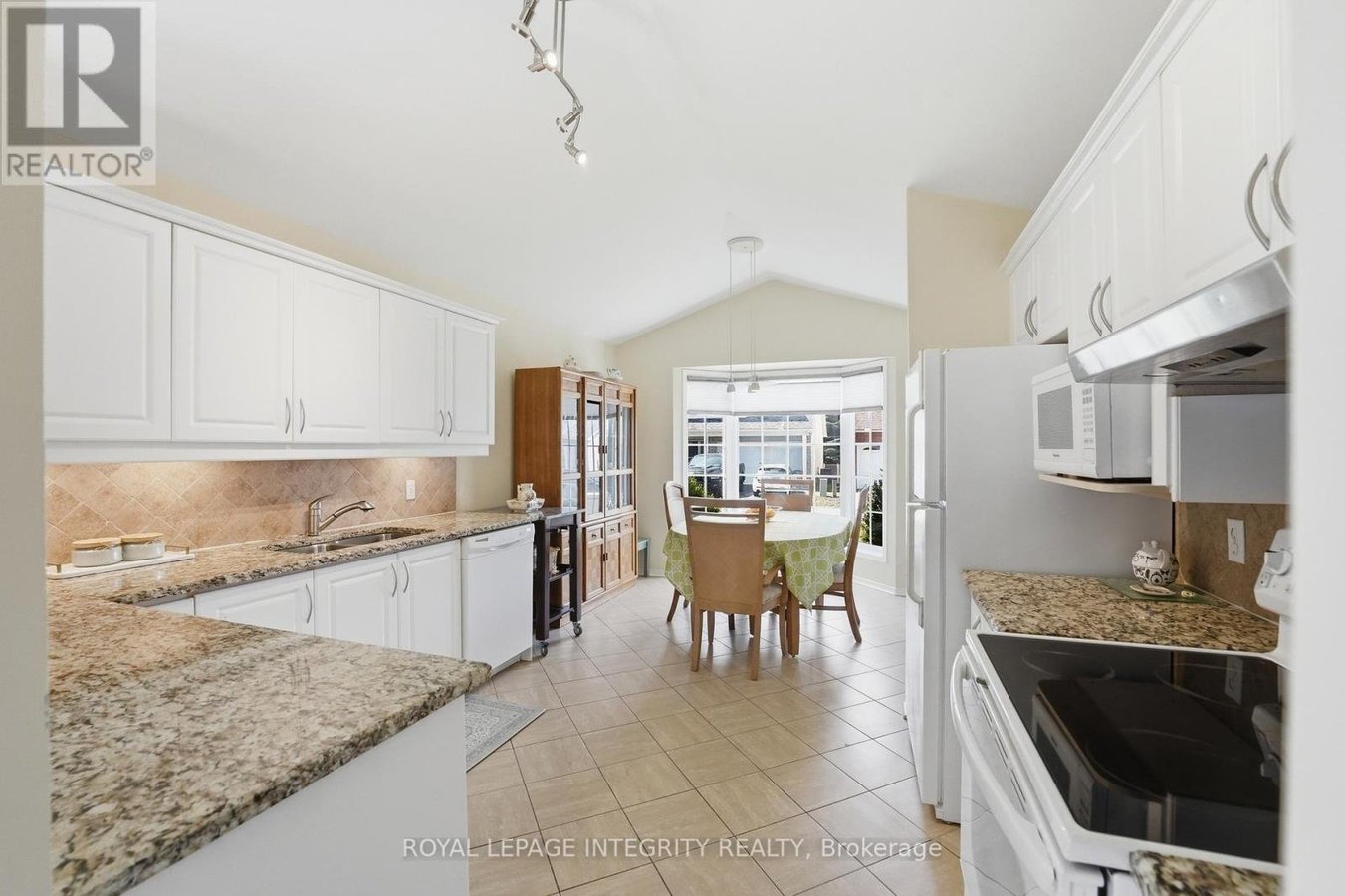42 SETTLER'S RIDGE WAY - Photo 8