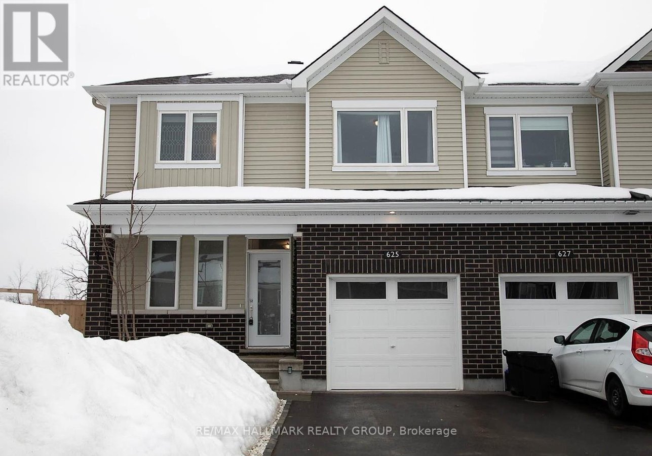 625 CREVIER WALK - Photo 1