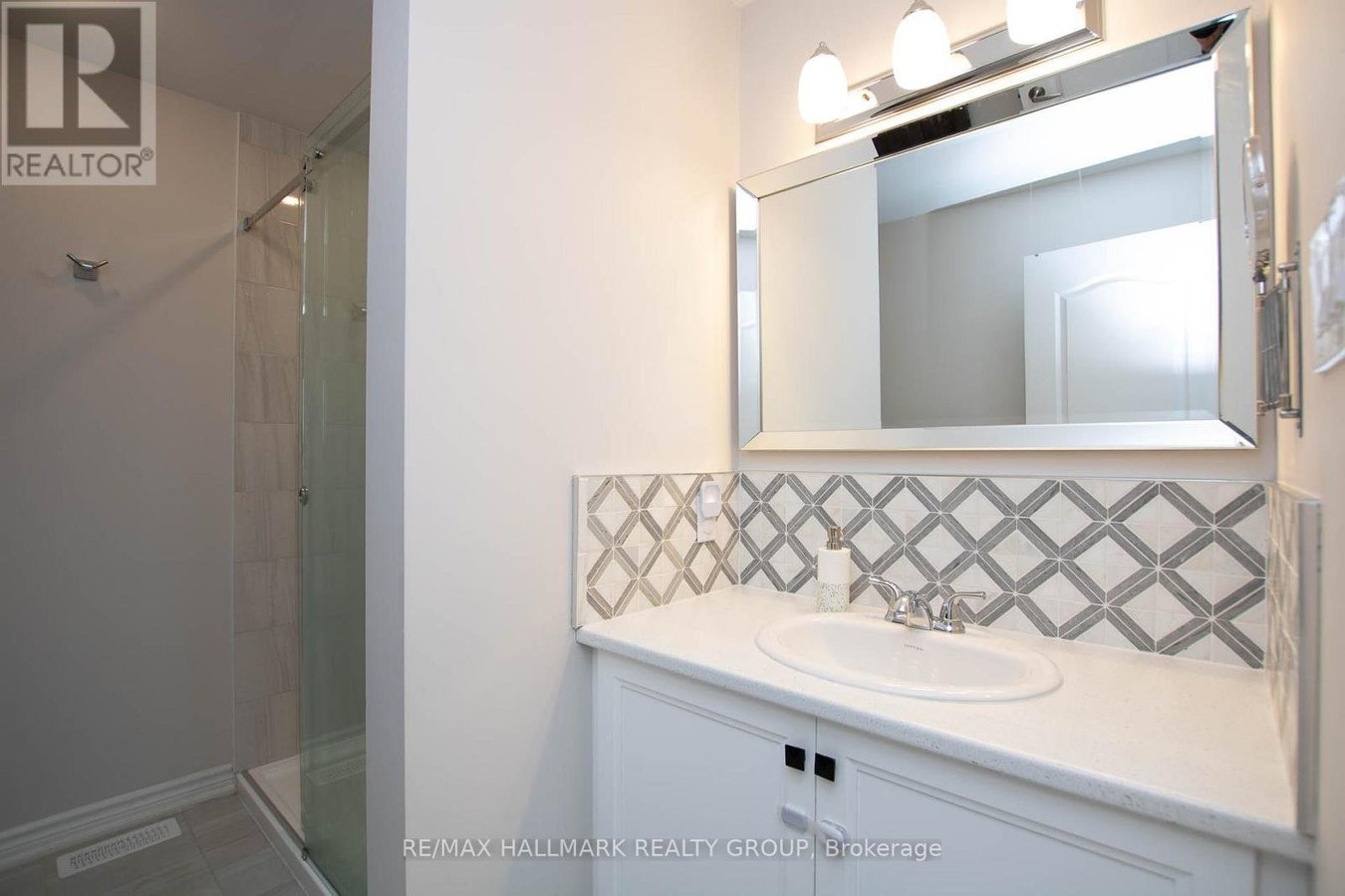 625 CREVIER WALK - Photo 20