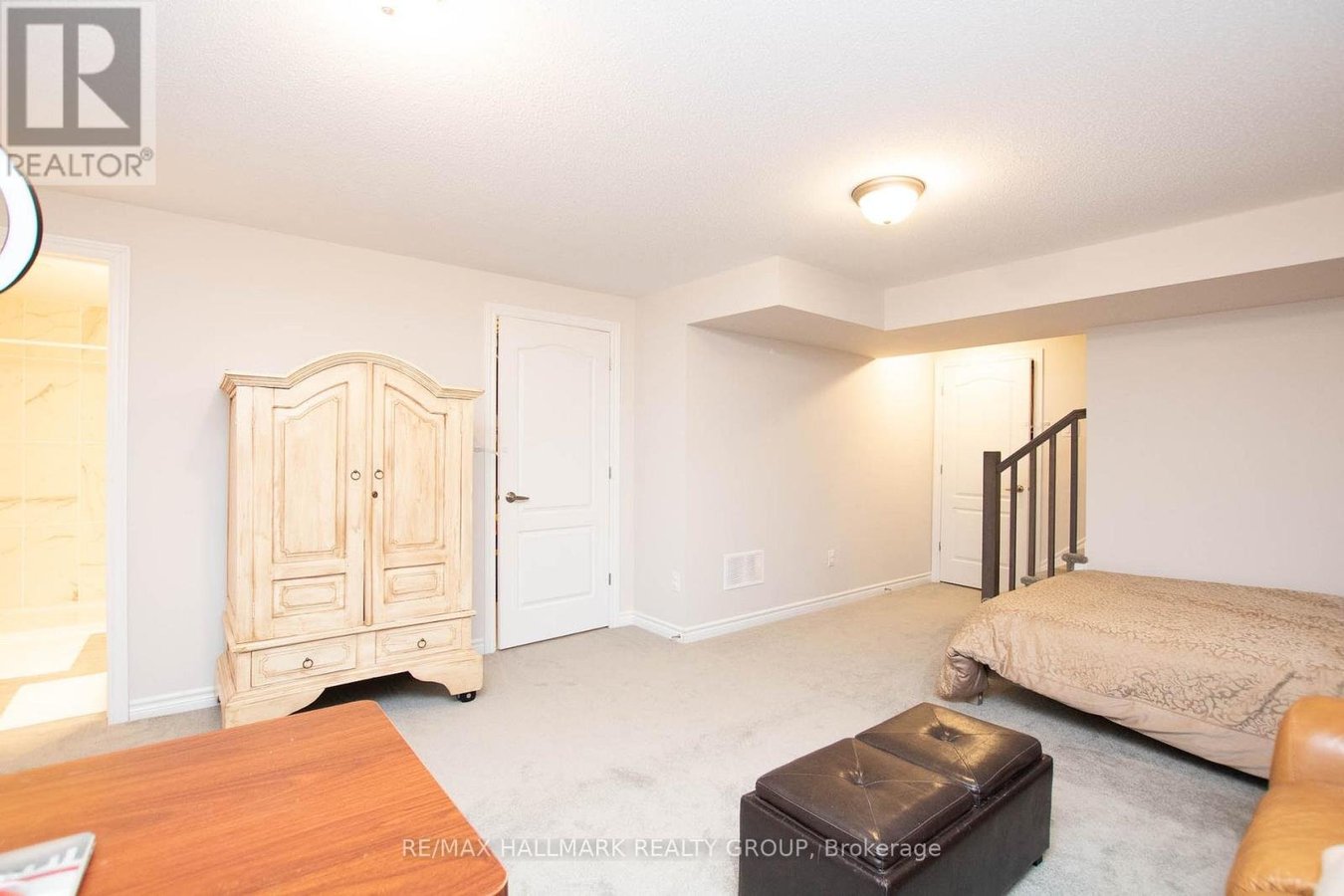 625 CREVIER WALK - Photo 32