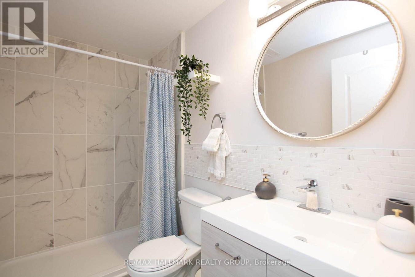 625 CREVIER WALK - Photo 33