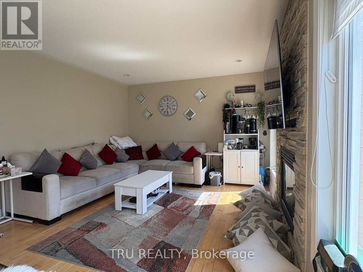 684 BEATRICE DRIVE - Photo 14