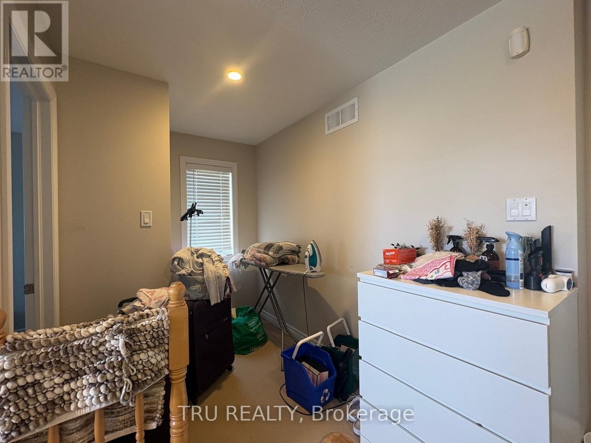 684 BEATRICE DRIVE - Photo 23