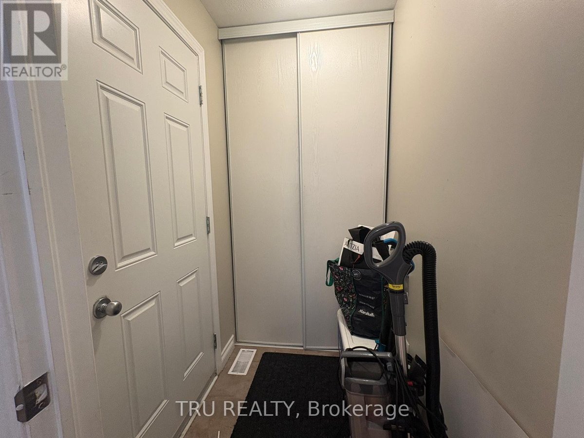 684 BEATRICE DRIVE - Photo 40