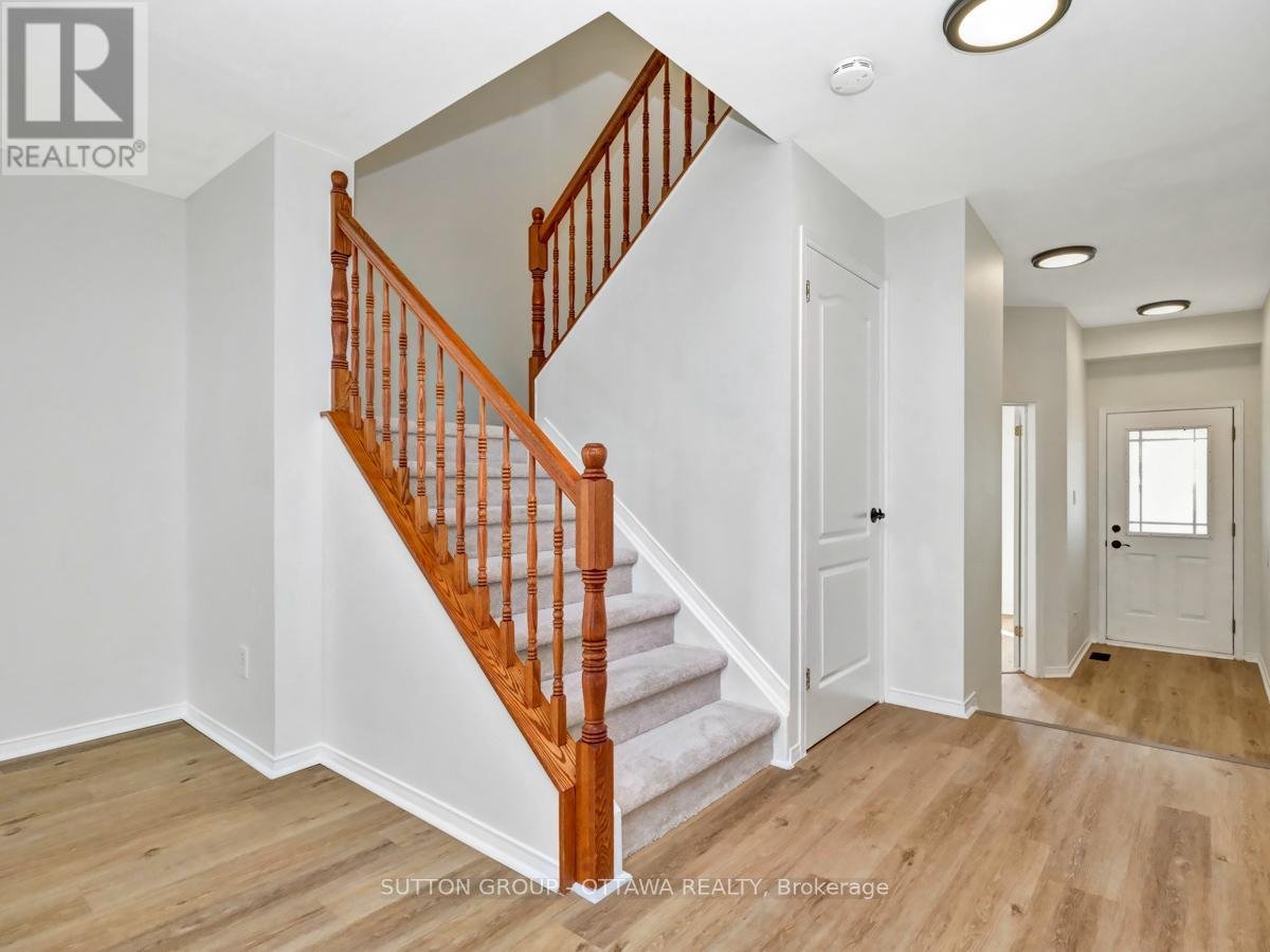 119 WHITEWATER STREET - Photo 2