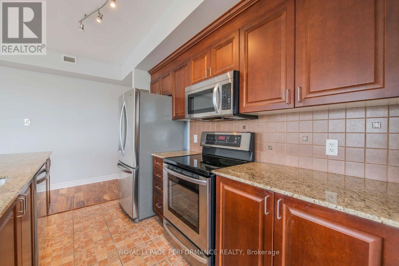 802 - 70 LANDRY STREET - Photo 21