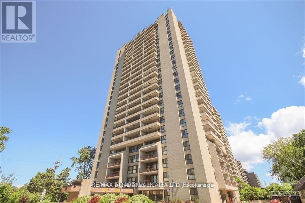 1610 - 1785 RIVERSIDE DRIVE - Photo 1