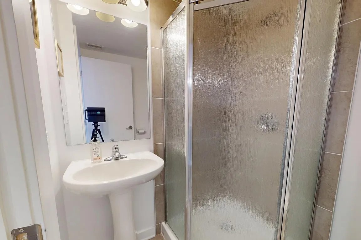 456 King Edward Avenue - Photo 7