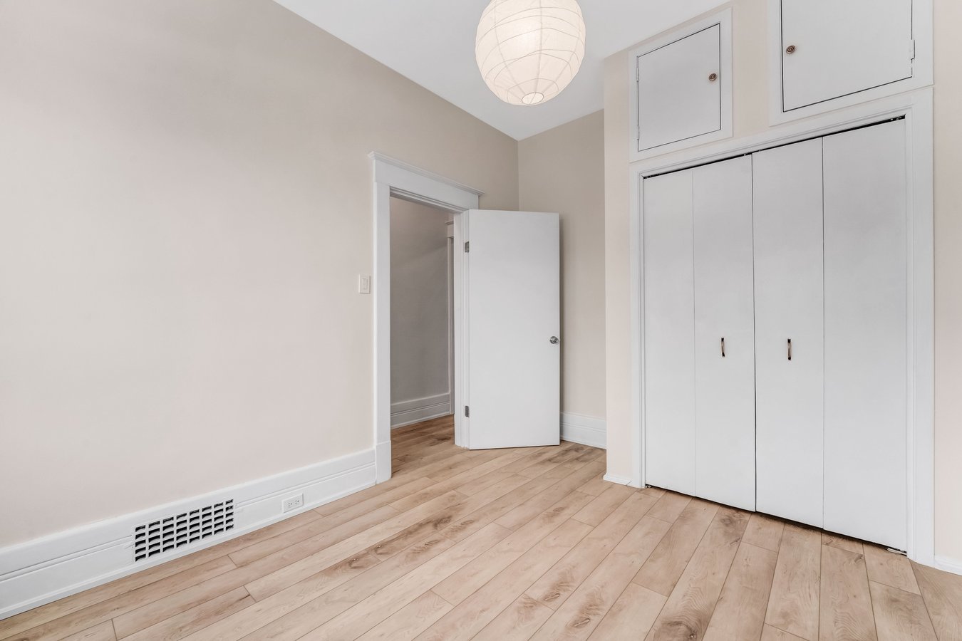 170 Ivy Crescent - Photo 2