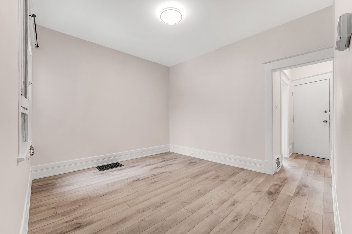 170 Ivy Crescent - Photo 5