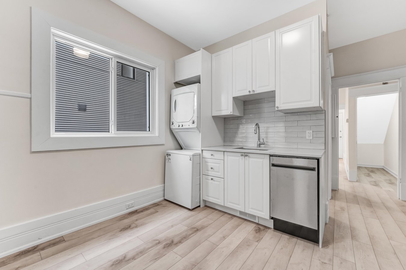 170 Ivy Crescent - Photo 9