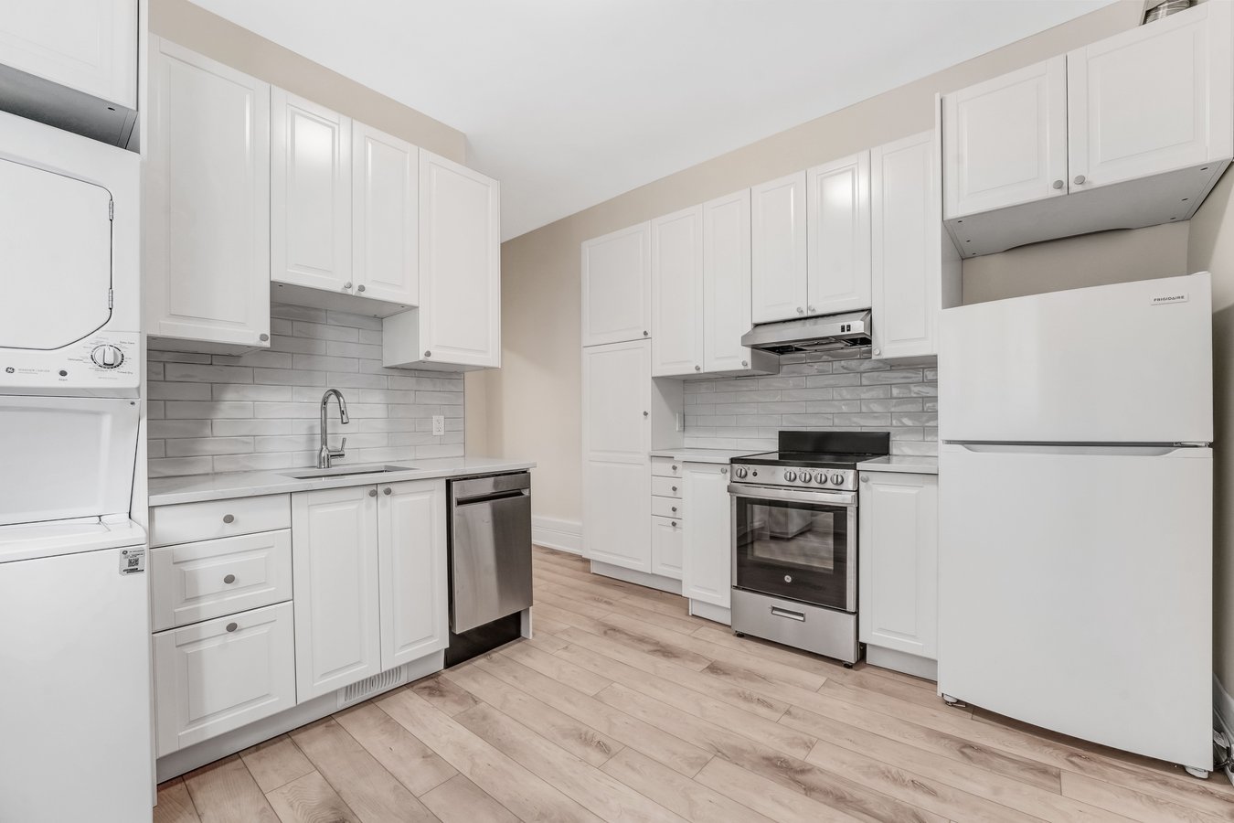 170 Ivy Crescent - Photo 10