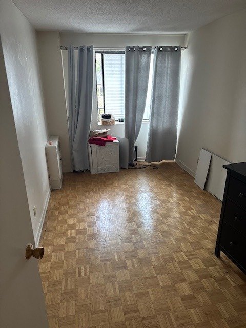 420 Parkdale Avenue - Photo 2