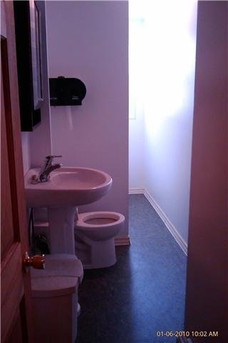 77 Cambridge Street North - Photo 3