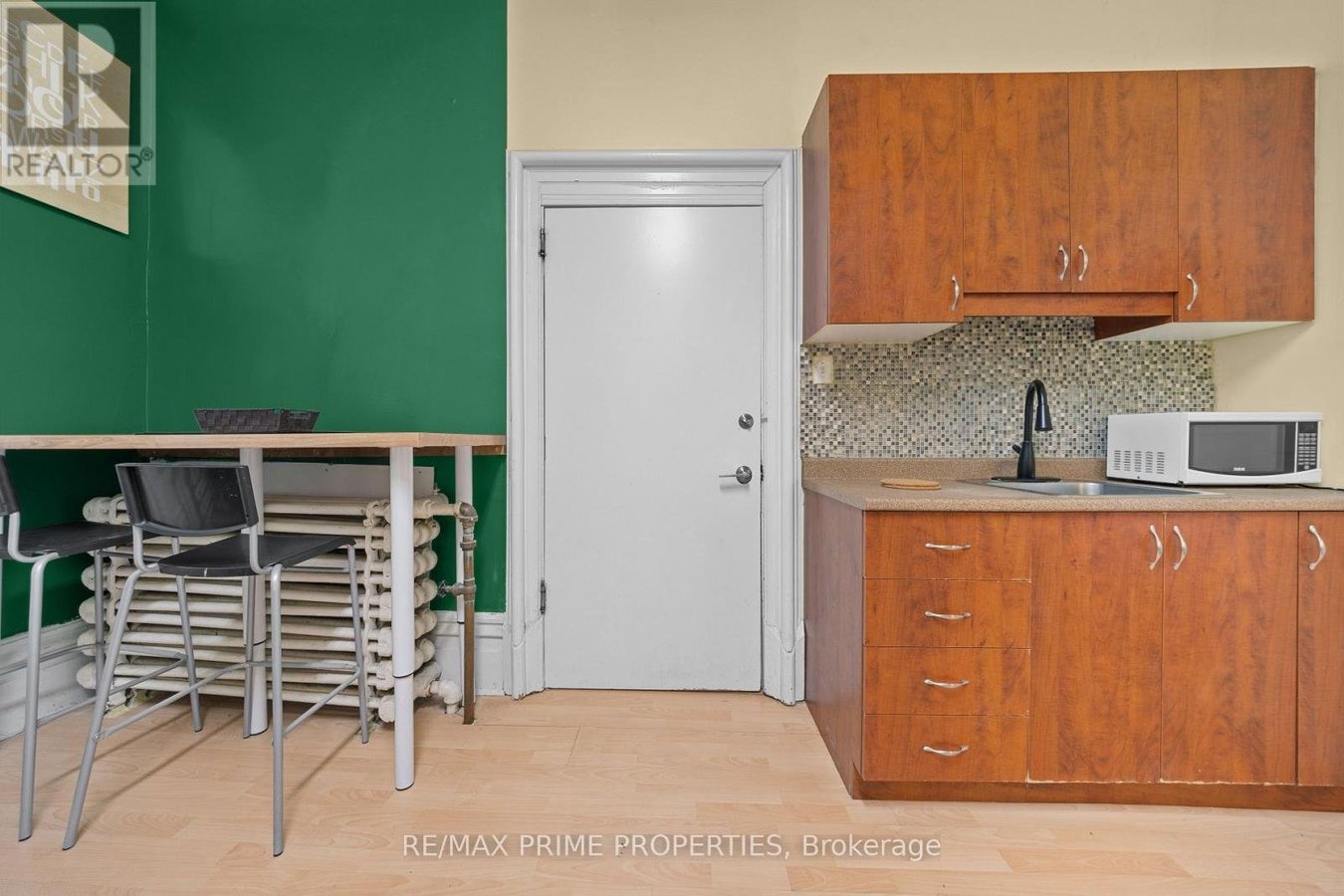 5 - 155 STEWART STREET - Photo 2