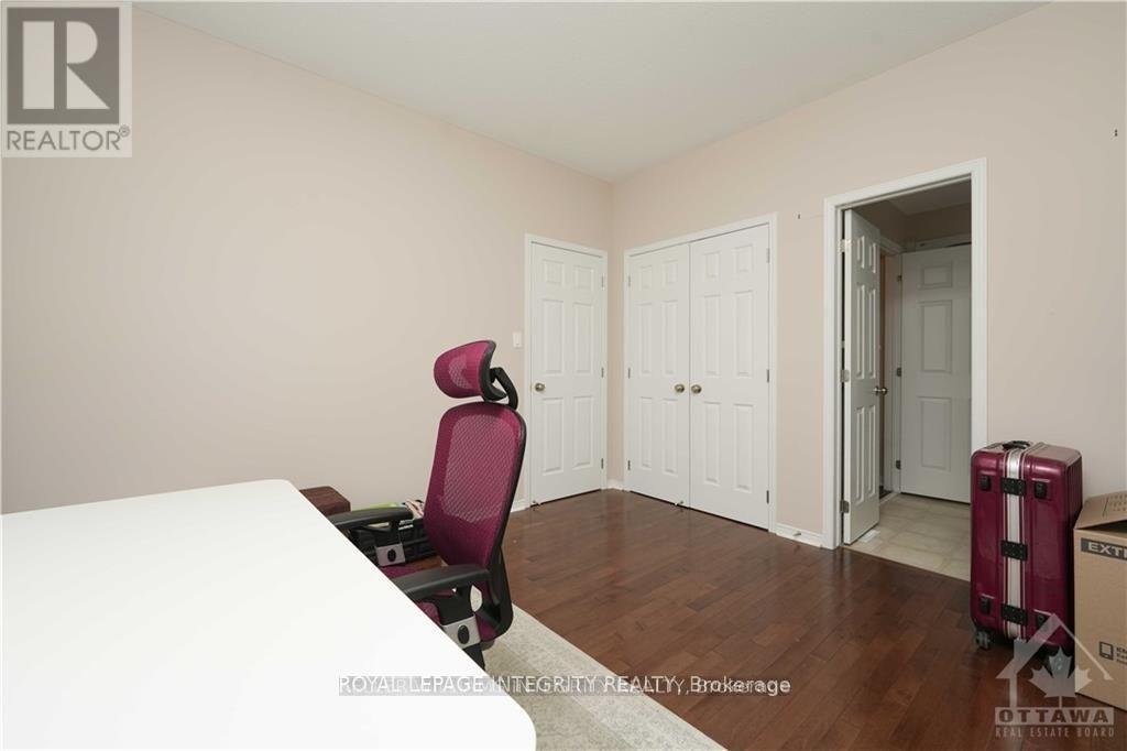 404 KILMARNOCK WAY - Photo 13