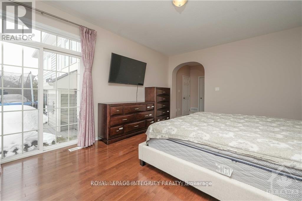 404 KILMARNOCK WAY - Photo 14