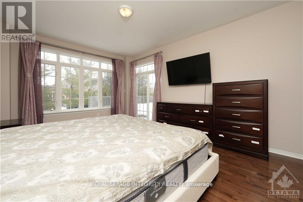 404 KILMARNOCK WAY - Photo 15