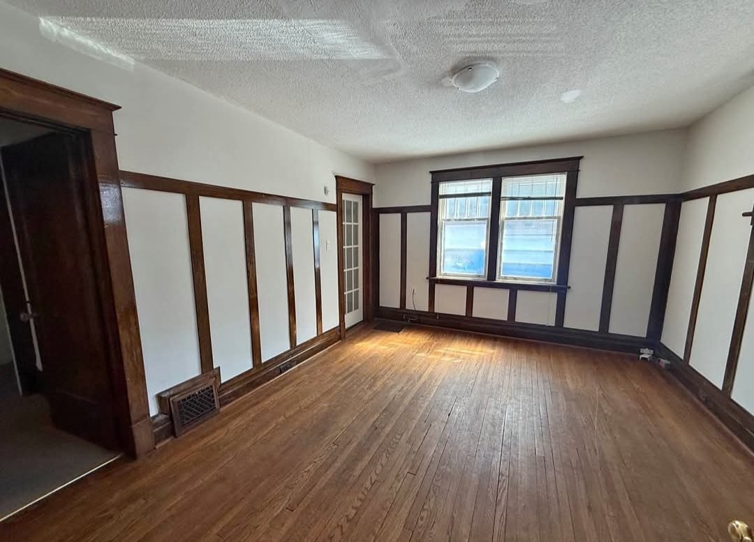 322 Waverley Street - Photo 2