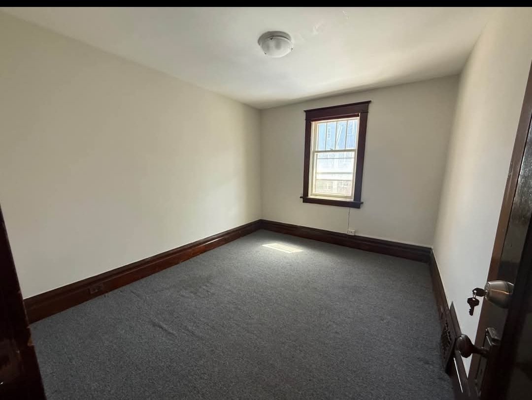 322 Waverley Street - Photo 4