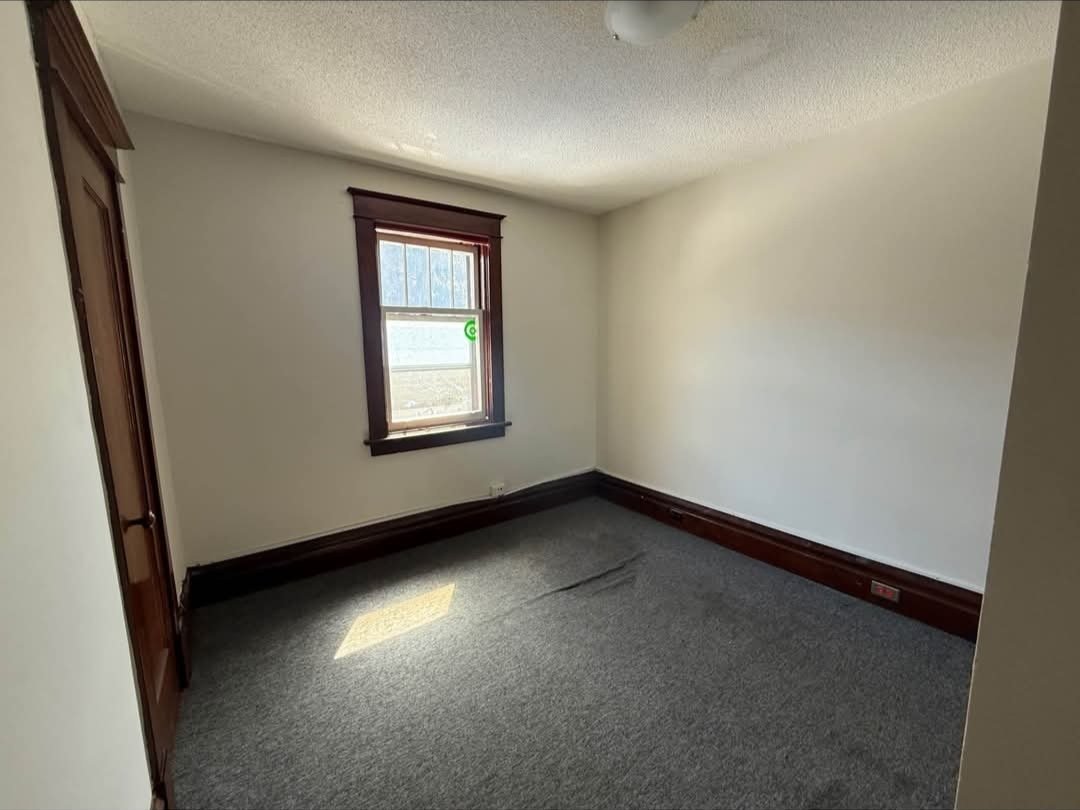 322 Waverley Street - Photo 5