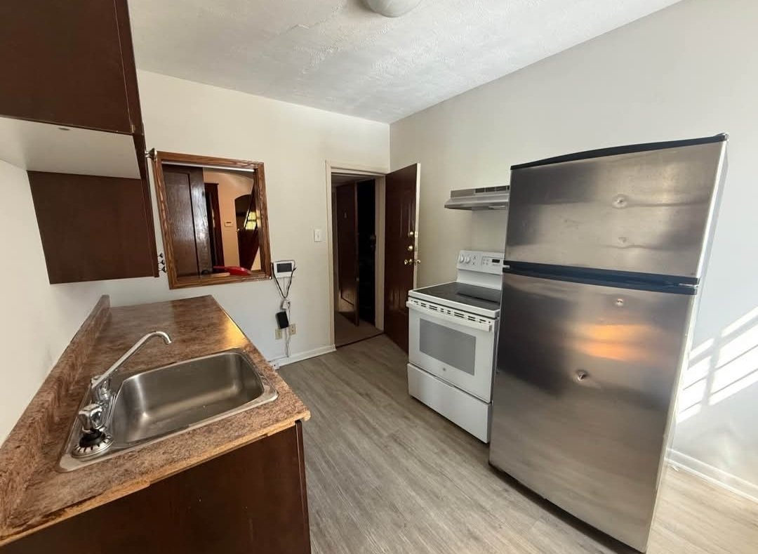 322 Waverley Street - Photo 8