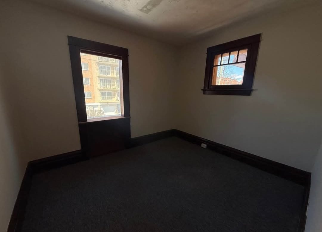 322 Waverley Street - Photo 10