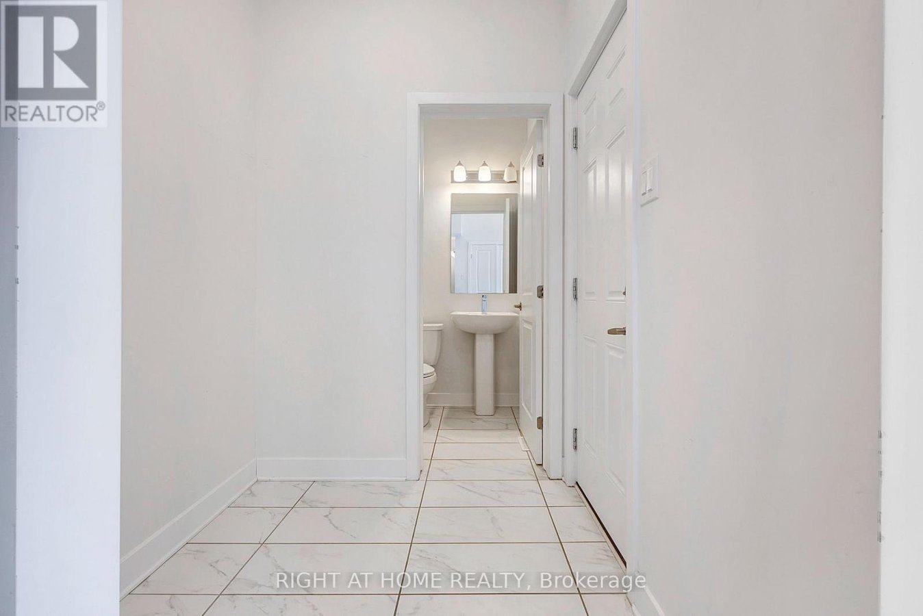 500 TRIANGLE STREET - Photo 4
