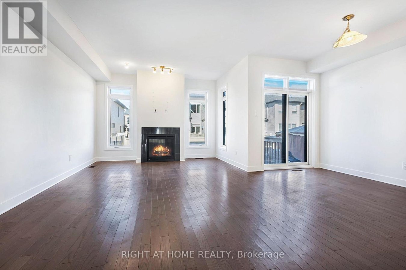 500 TRIANGLE STREET - Photo 12