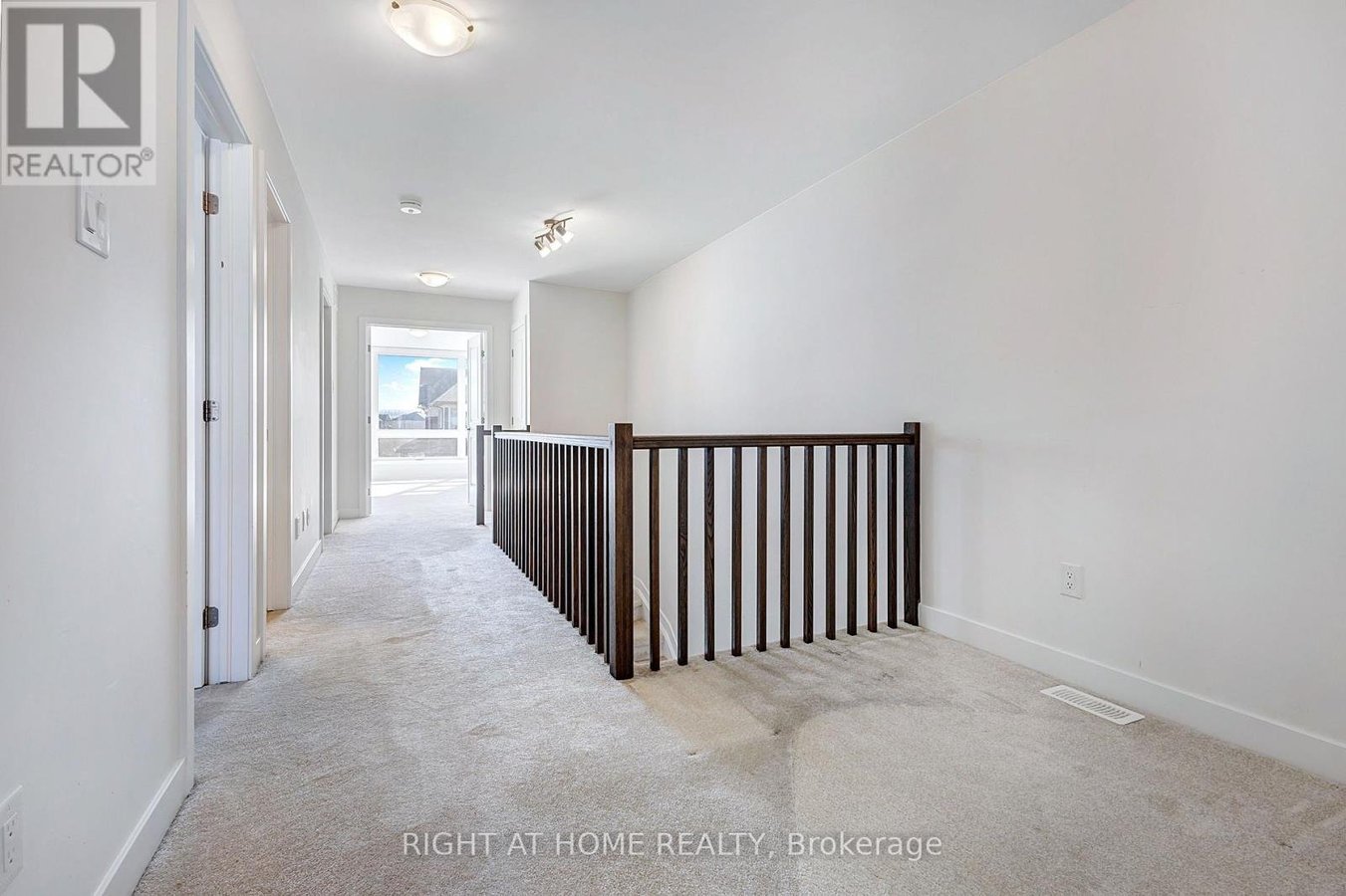 500 TRIANGLE STREET - Photo 14