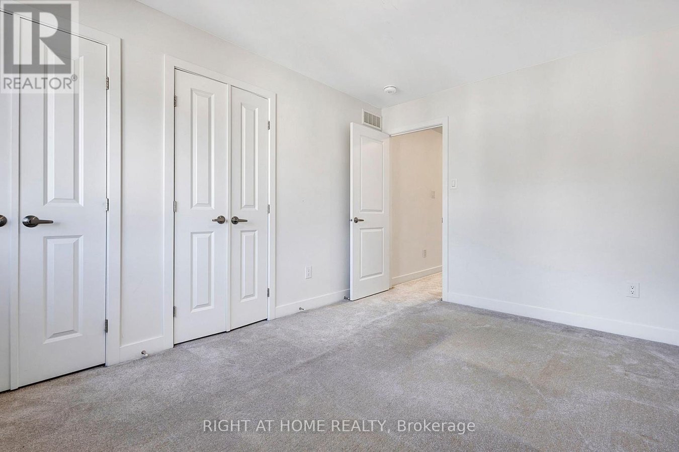 500 TRIANGLE STREET - Photo 20