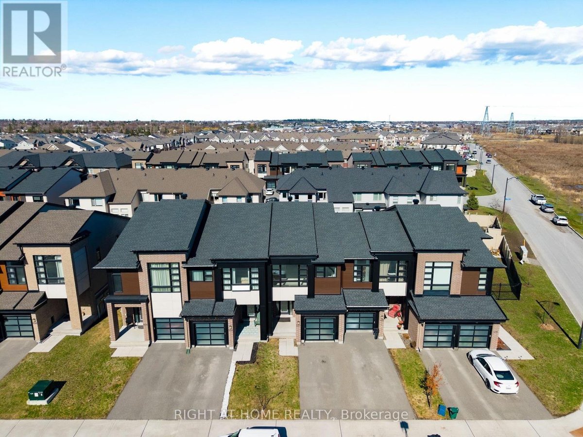 500 TRIANGLE STREET - Photo 29