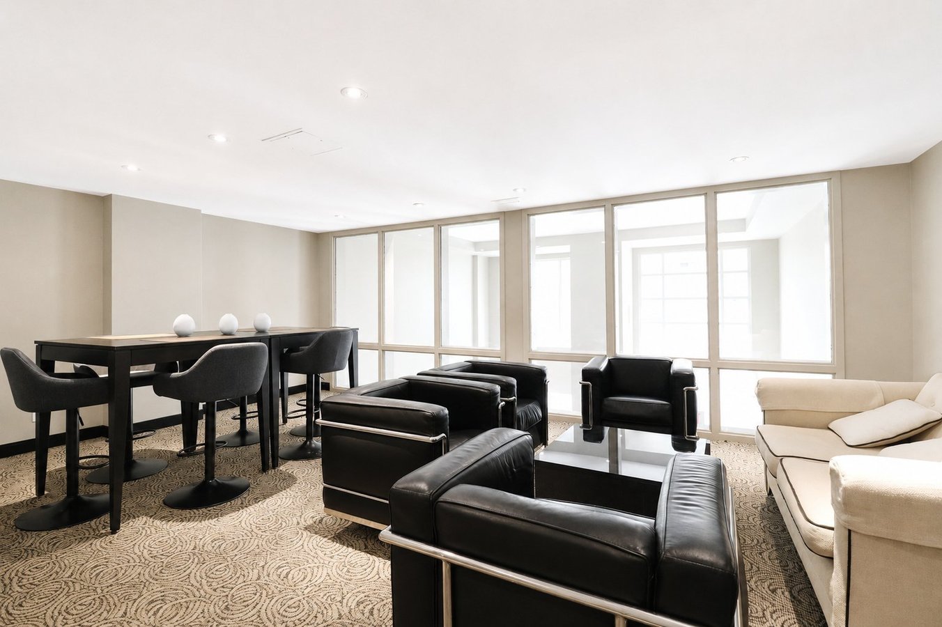 138 Somerset Street West - Photo 13