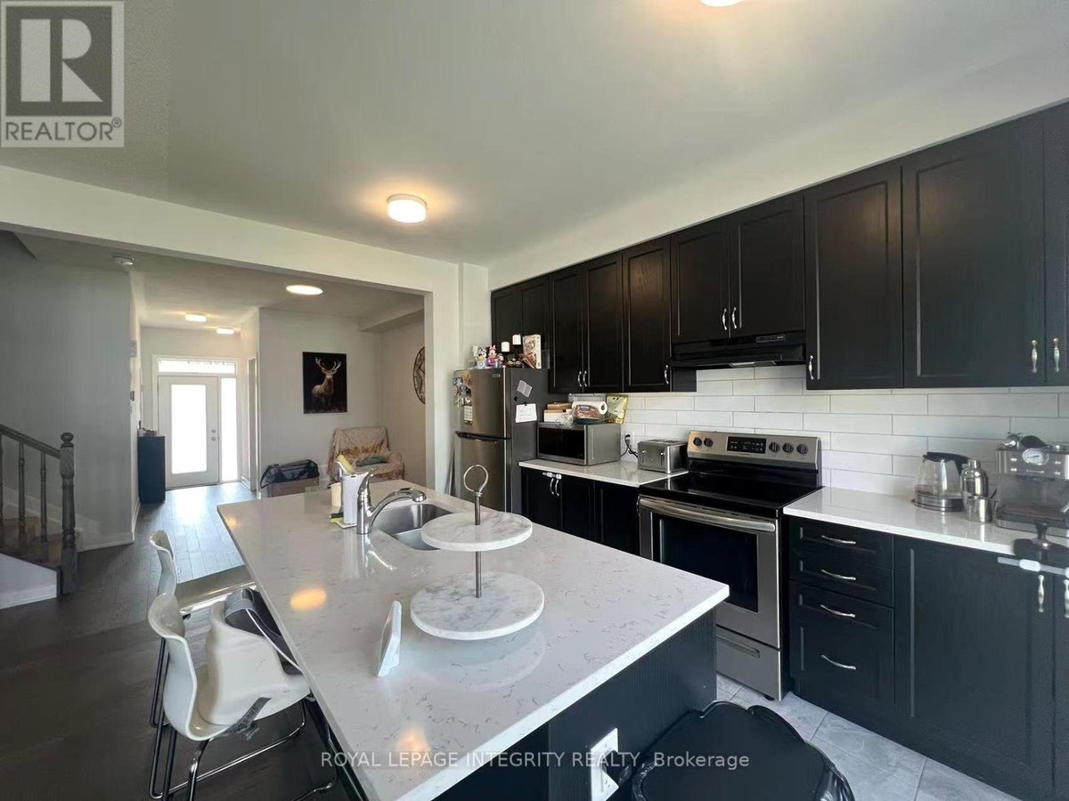 55 KINDRED ROW - Photo 12