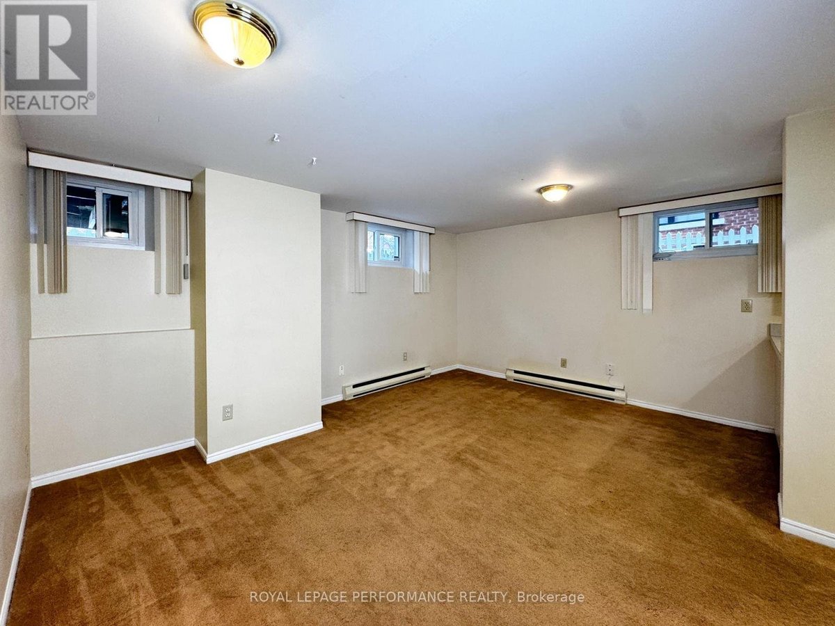 3 - 144 KEEFER STREET - Photo 2