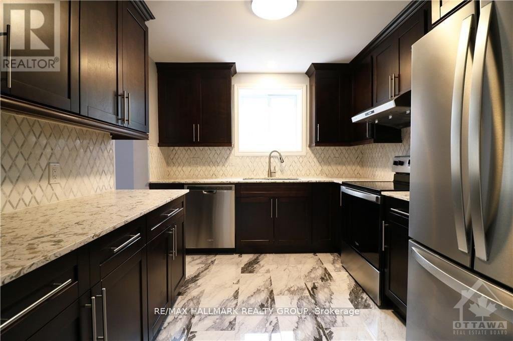 205 BLACKBURN AVENUE - Photo 4