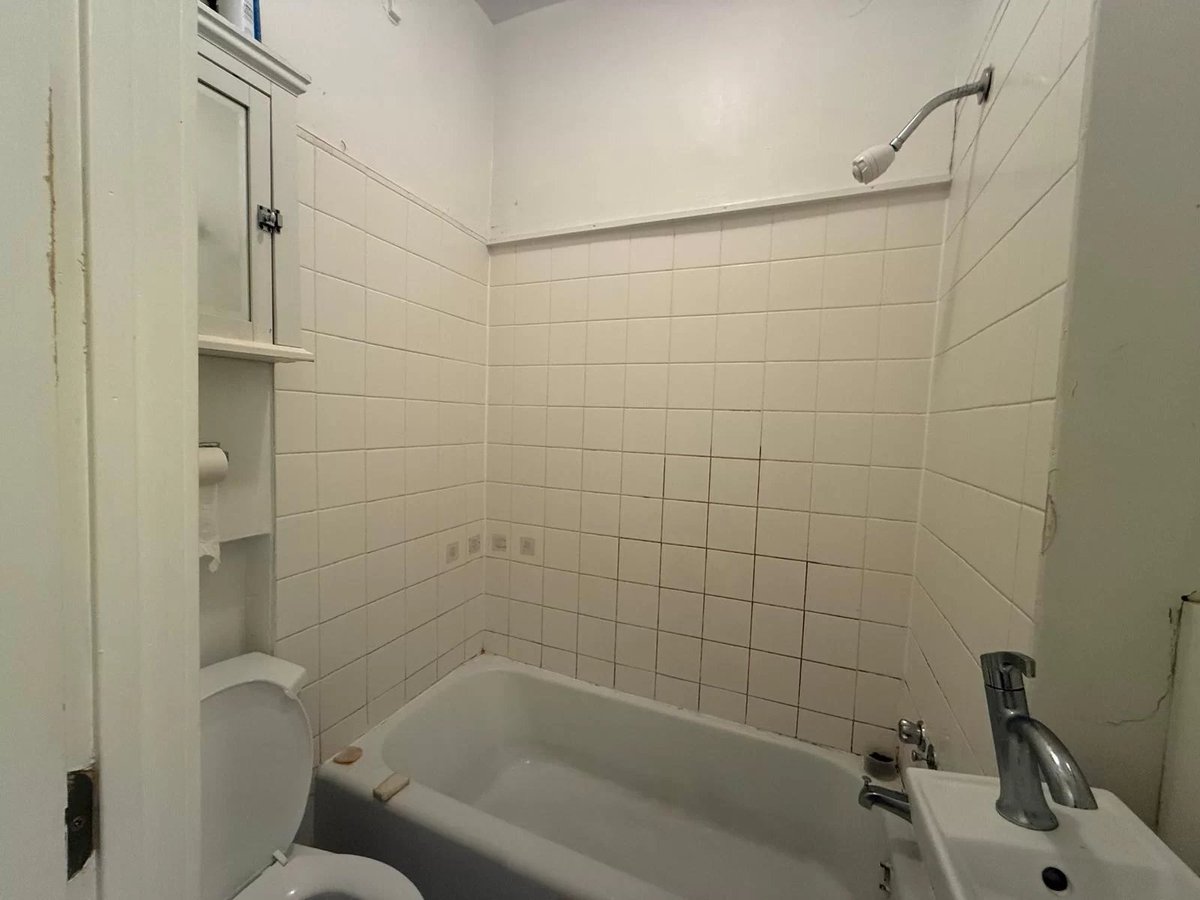 425 Daly Avenue - Photo 2