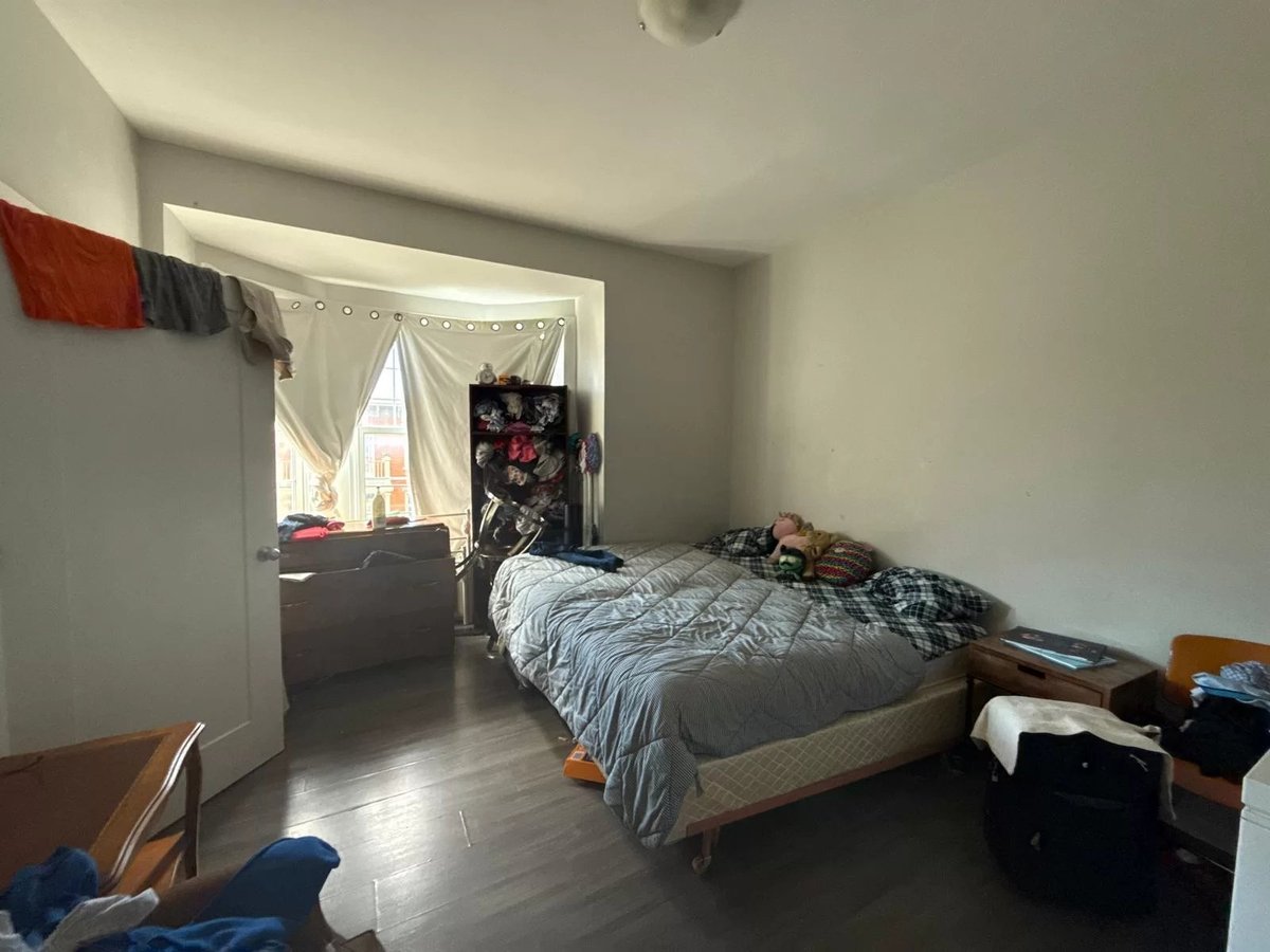 425 Daly Avenue - Photo 5