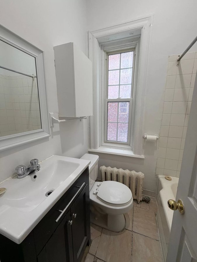 425 Daly Avenue - Photo 1