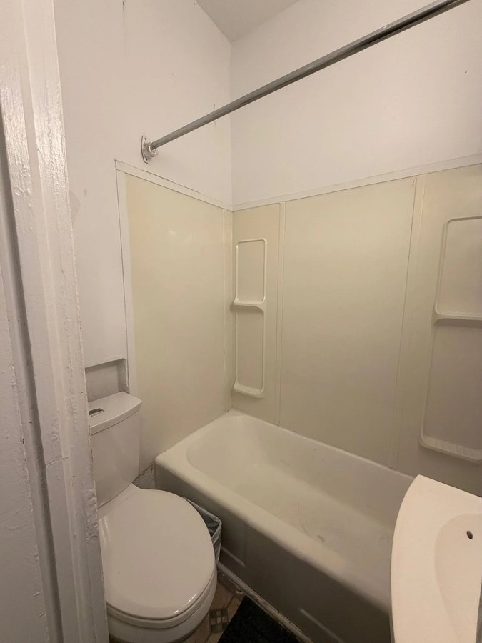 425 Daly Avenue - Photo 2