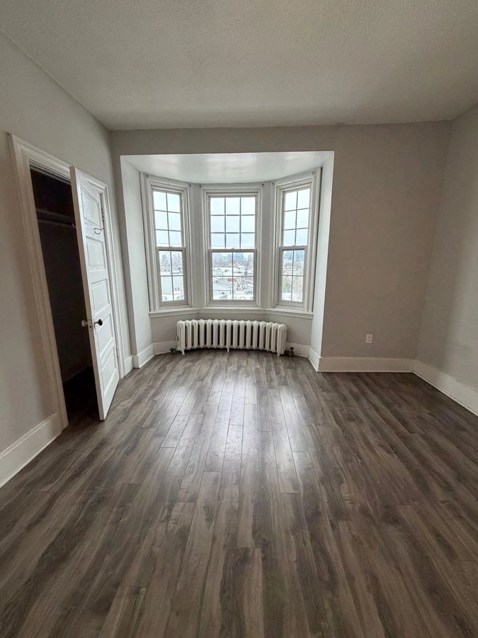 425 Daly Avenue - Photo 9