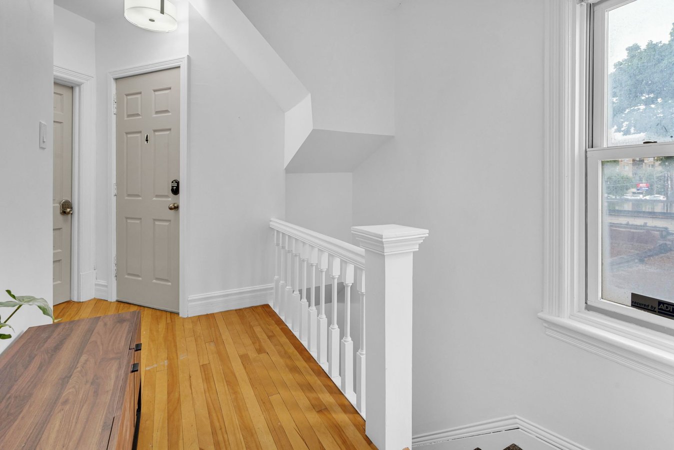484 Gladstone Avenue - Photo 14