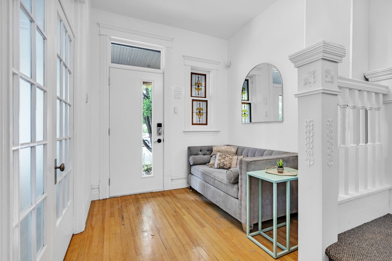 484 Gladstone Avenue - Photo 3