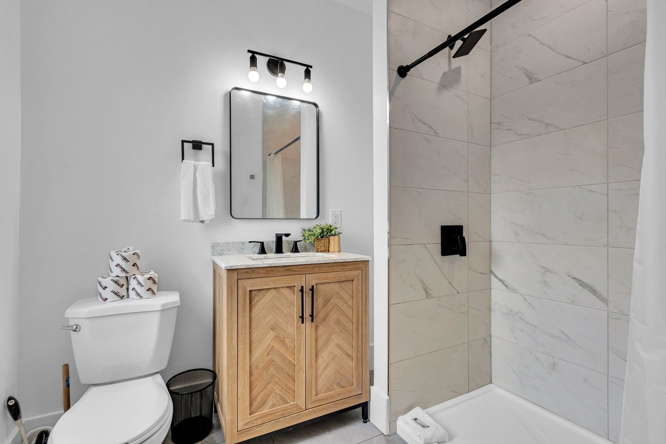 484 Gladstone Avenue - Photo 10