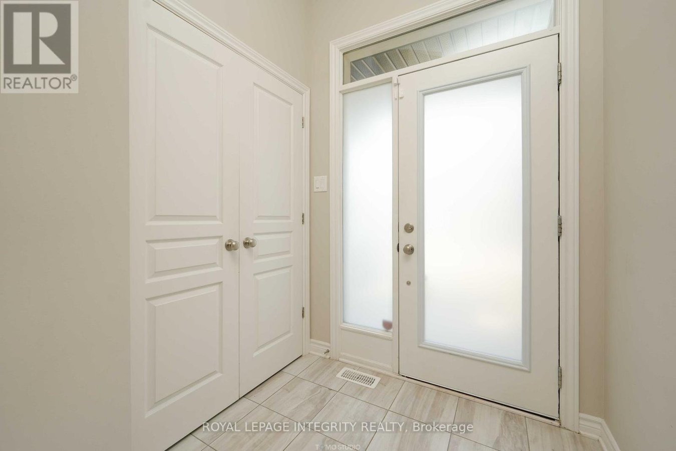 446 MARKDALE TERRACE - Photo 2