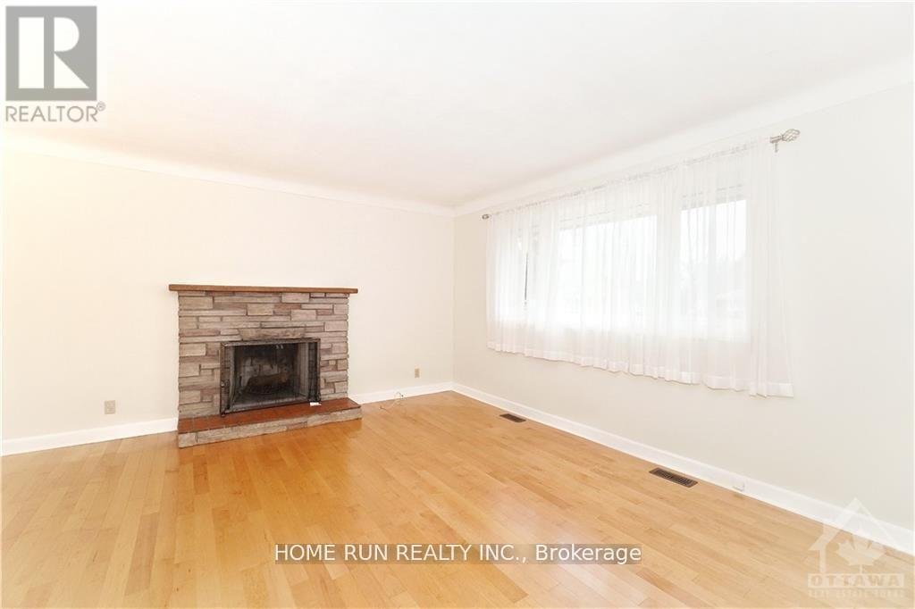 39 EPWORTH AVENUE - Photo 3