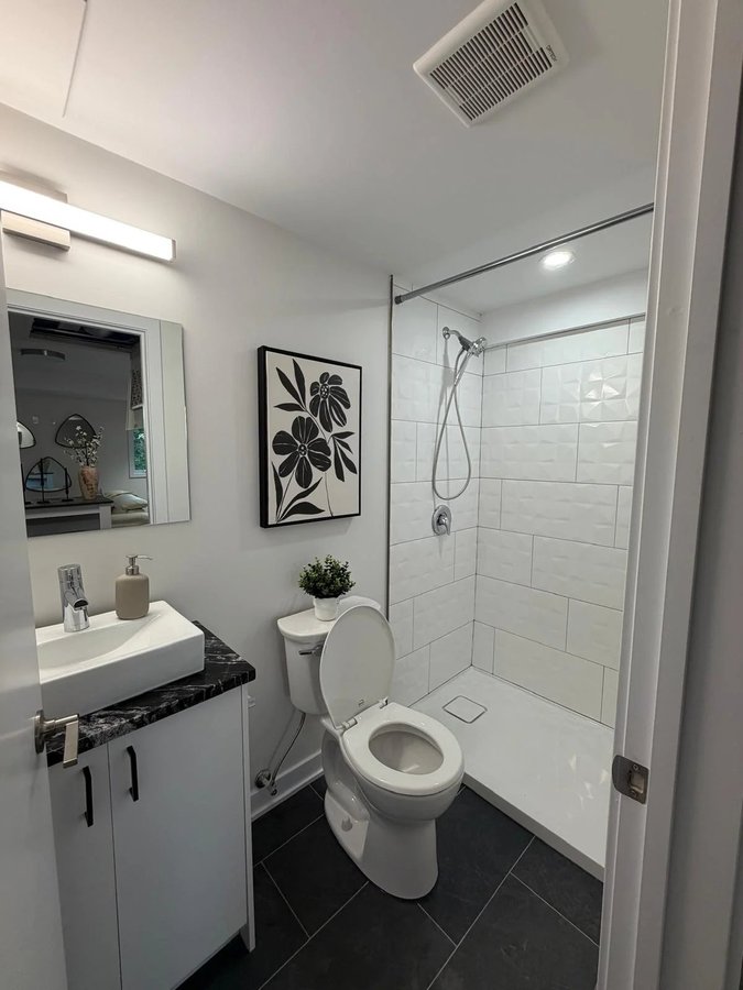 994 Bronson Avenue - Photo 17