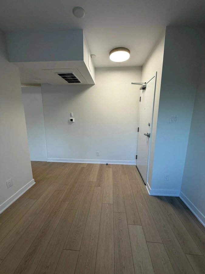 994 Bronson Avenue - Photo 2
